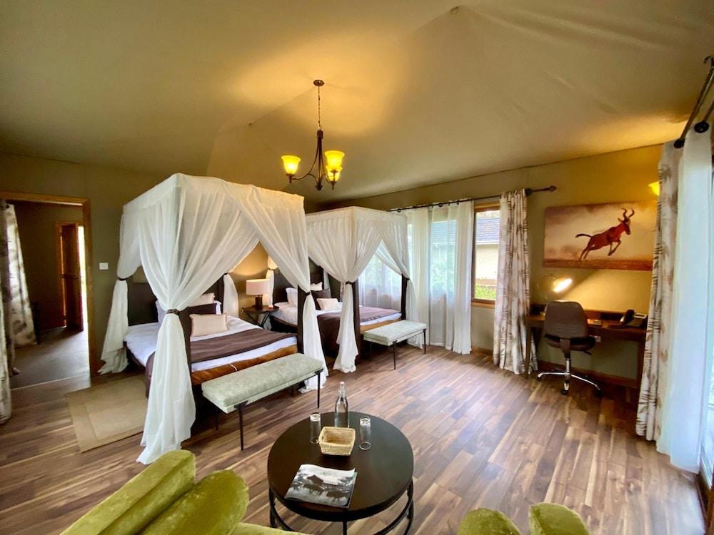 Karibu Camps And Lodges Lions Paw Ngorongoro Karatu Esterno foto
