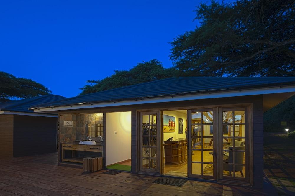 Karibu Camps And Lodges Lions Paw Ngorongoro Karatu Esterno foto